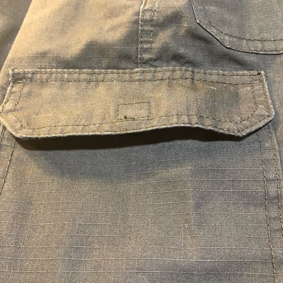 2 pairs of boys cargo shorts size 12 Levi’s and Canyon River Blues - Picture 4 of 15